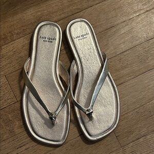Kate Spade Metallic Gold Sandals Flip Flops size 7